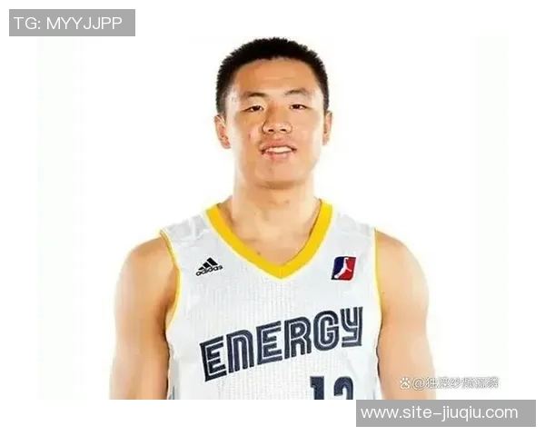 李根：从篮球新星到职业生涯的蜕变与挑战之路